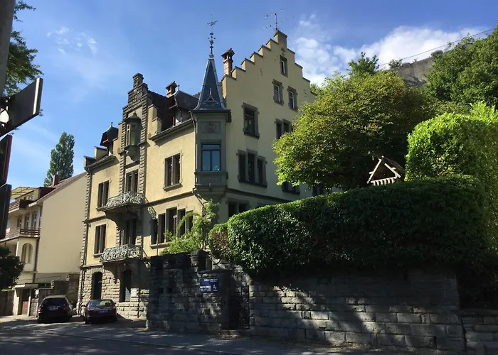 Zum Hoelltor