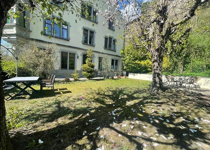 Zum Hoelltor