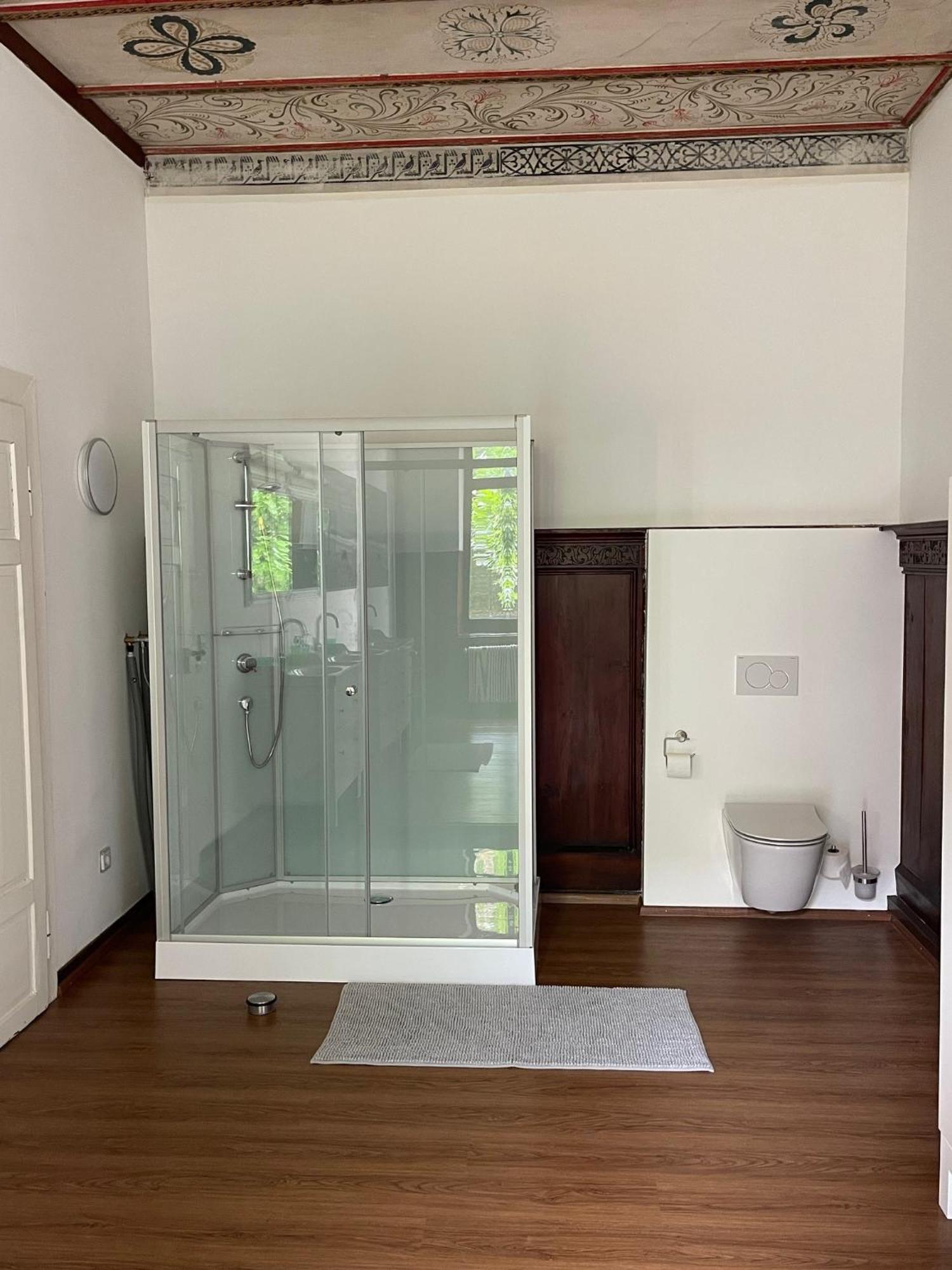 Zum Hoelltor Apartment *